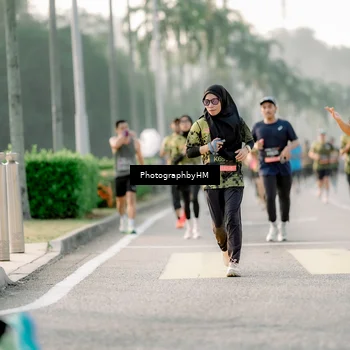 Runner Photo 6680018