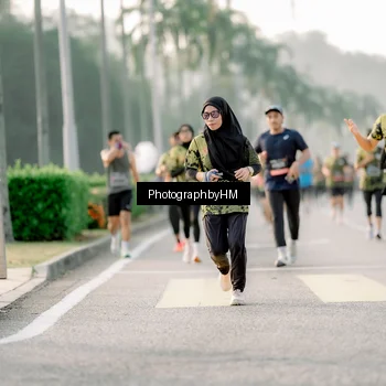 Runner Photo 6680031
