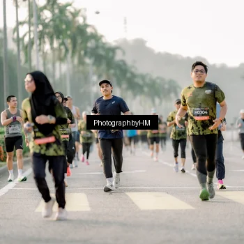 Runner Photo 6680033