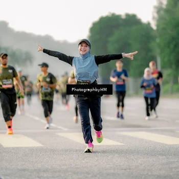Runner Photo 6680056