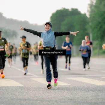 Runner Photo 6680058