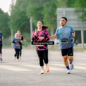 Runner Photo 6680069