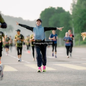 Runner Photo 6680071