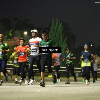 Runner Photo 6680088