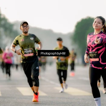 Runner Photo 6680093