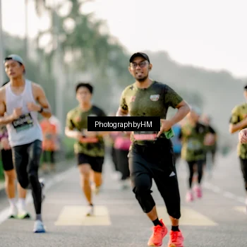 Runner Photo 6680100