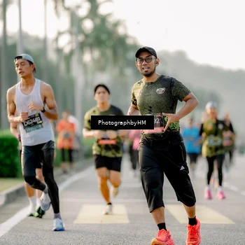 Runner Photo 6680101