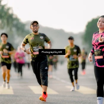 Runner Photo 6680104