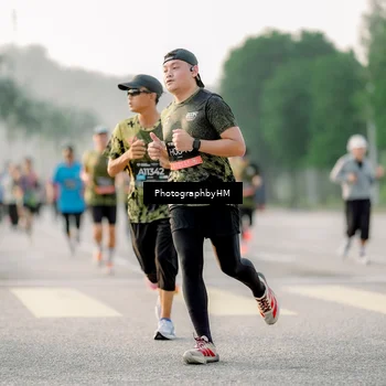 Runner Photo 6680114