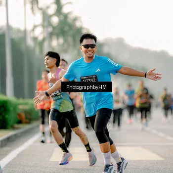 Runner Photo 6680174