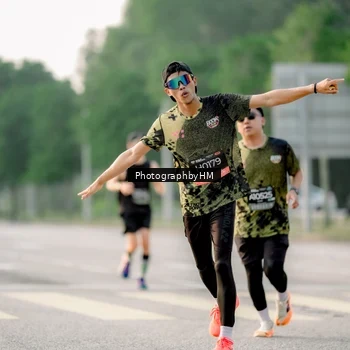 Runner Photo 6680215