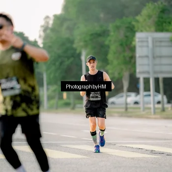 Runner Photo 6680240