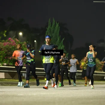 Runner Photo 6680242