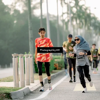 Runner Photo 6680250