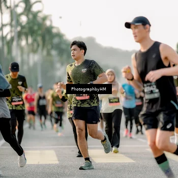 Runner Photo 6680256