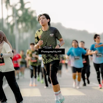 Runner Photo 6680300