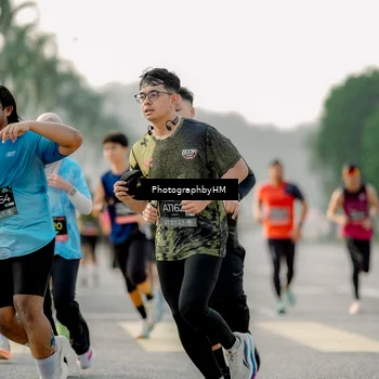 Runner Photo 6680330
