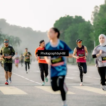 Runner Photo 6680343