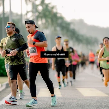 Runner Photo 6680386