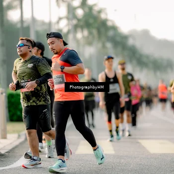 Runner Photo 6680388