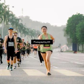 Runner Photo 6680400