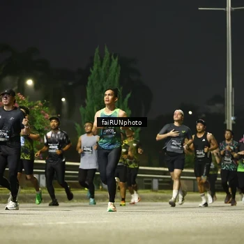 Runner Photo 6680483