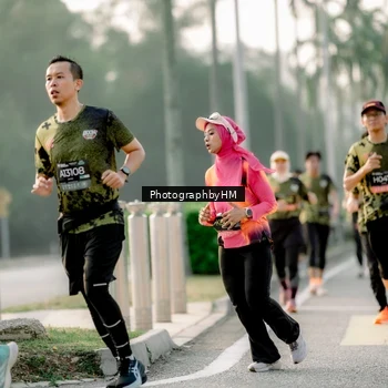 Runner Photo 6680487
