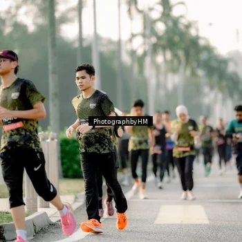 Runner Photo 6680497