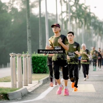 Runner Photo 6680504