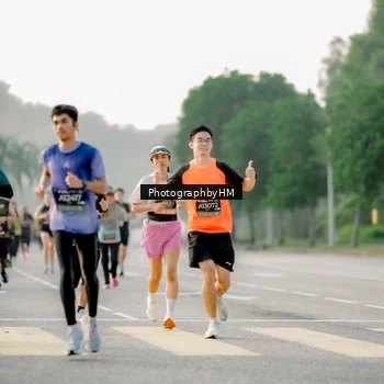 Runner Photo 6680526