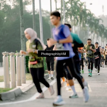 Runner Photo 6680535