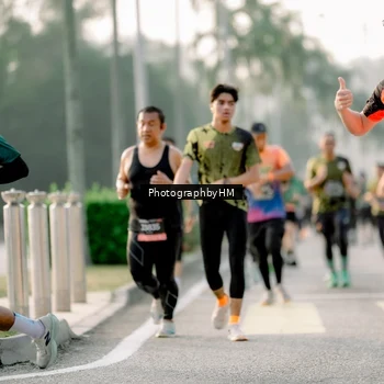 Runner Photo 6680545