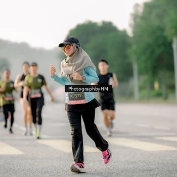 Runner Photo 6680615