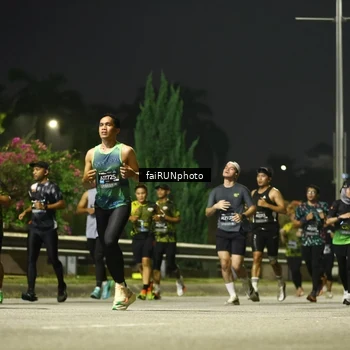 Runner Photo 6680619