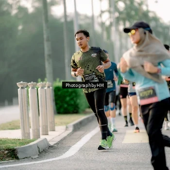 Runner Photo 6680624