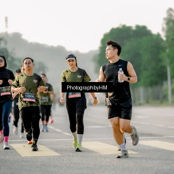 Runner Photo 6680655