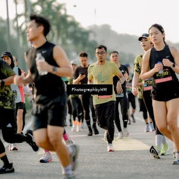 Runner Photo 6680675