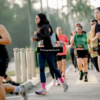 Runner Photo 6680688