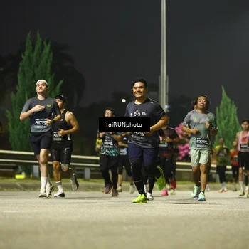 Runner Photo 6680696
