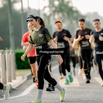 Runner Photo 6680705