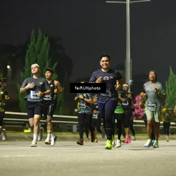 Runner Photo 6680720