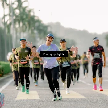 Runner Photo 6680808