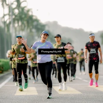 Runner Photo 6680809