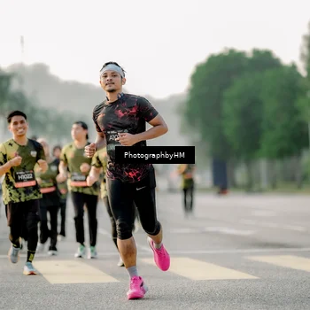 Runner Photo 6680843