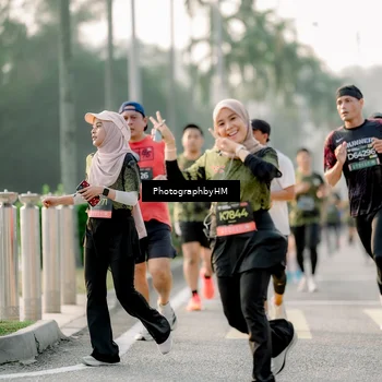 Runner Photo 6680901