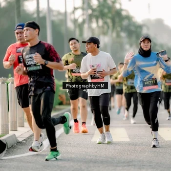 Runner Photo 6680908