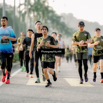 Runner Photo 6681023