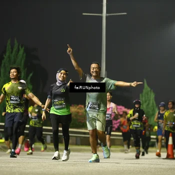 Runner Photo 6681054