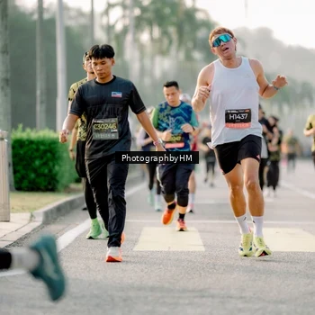 Runner Photo 6681078
