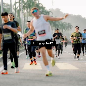 Runner Photo 6681087